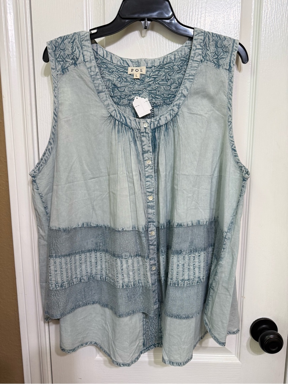 H116 New POL L ptp 25 Light Blue Layered Lace Sleeveless Top - Picture 3 of 11